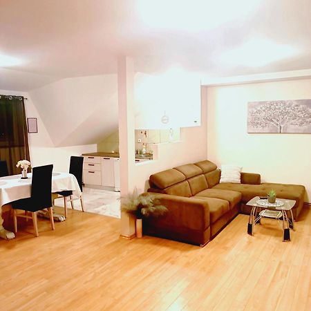 Apartman Petra Zabok Exterior photo